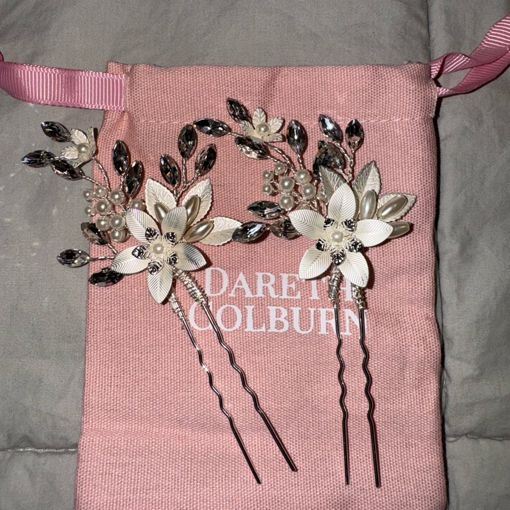 Dareth Colburn Aviana floral hair pin (selling 2 as a set)